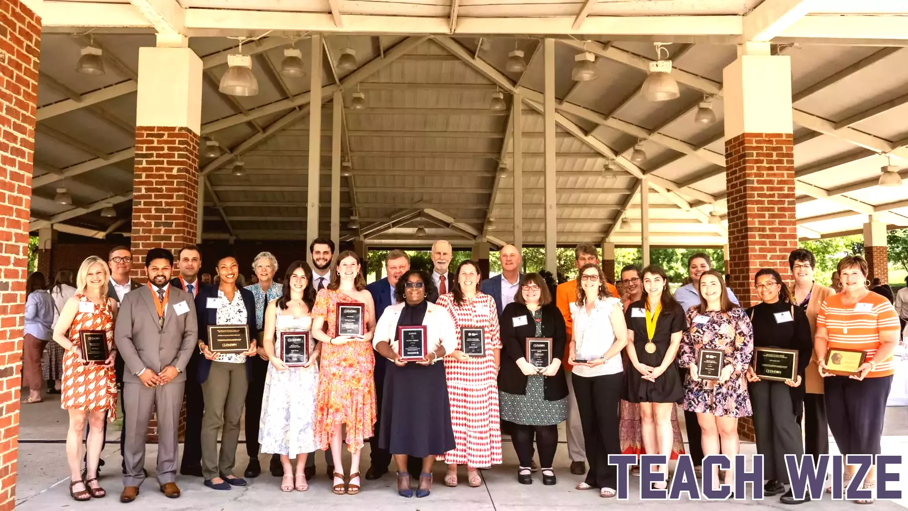 Celebrating Excellence: 2025 University Spring Awards Ceremony