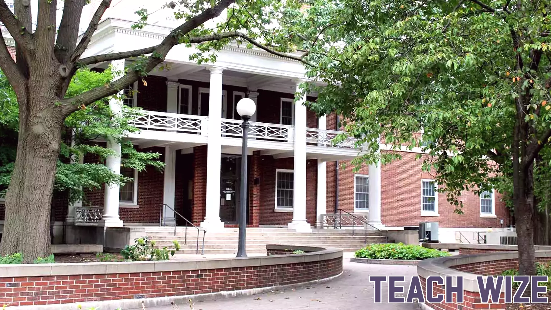 U of I Declines Participation in Federal Higher Education Compact