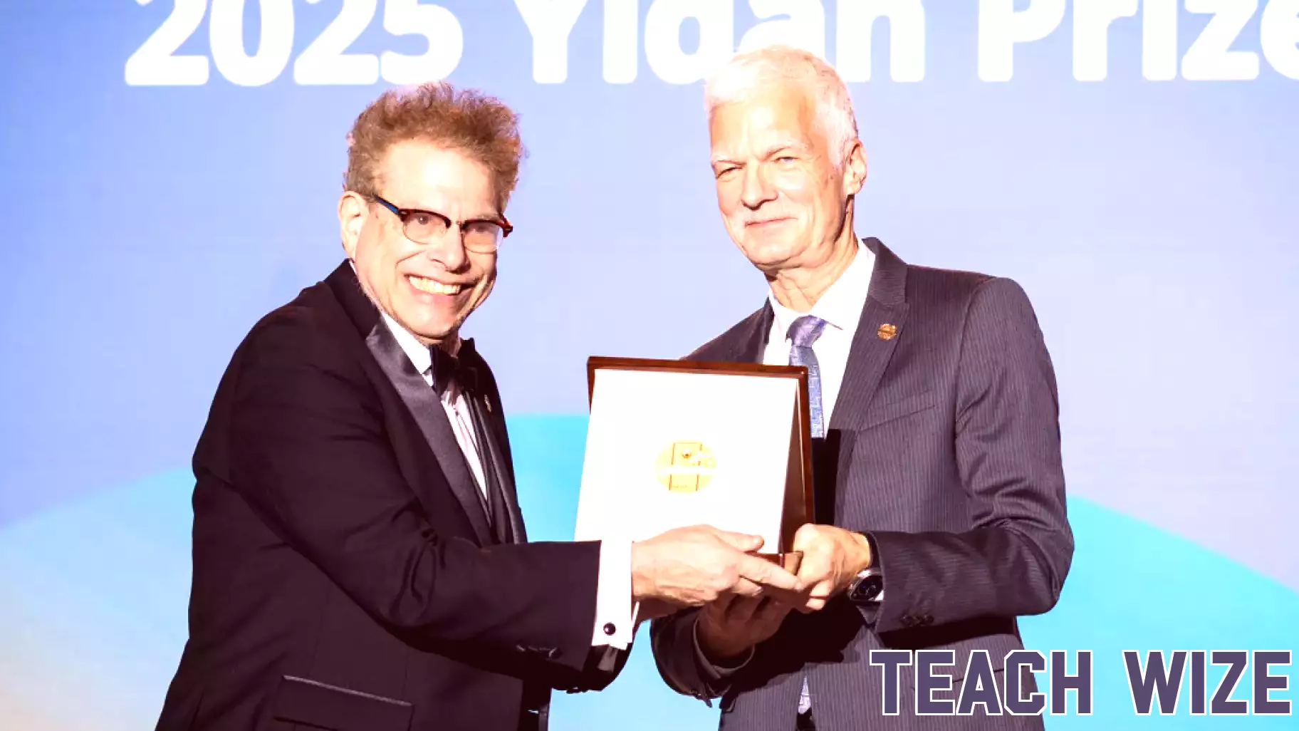 Uri Wilensky Receives Yidan Prize for Education Research in Hong Kong