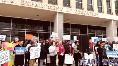 Congressional Democrats Challenge Trump Administration's Funding Freeze